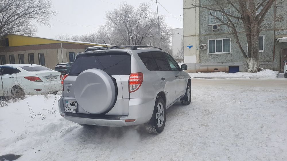 Тойота Рав 4 продам