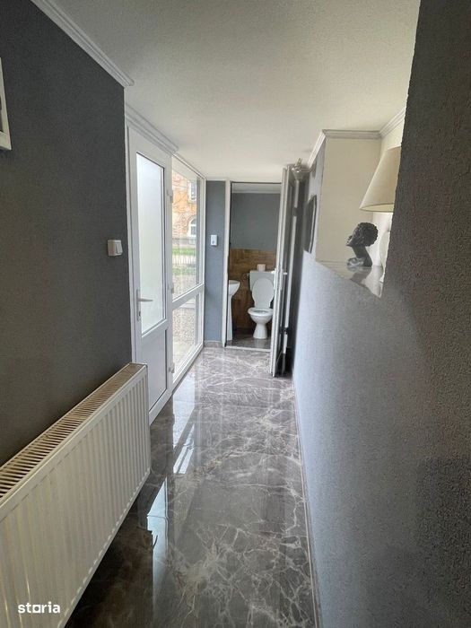 Salon / Frizerie de închiriat – complet utilat, Zona Episcopia Bihor