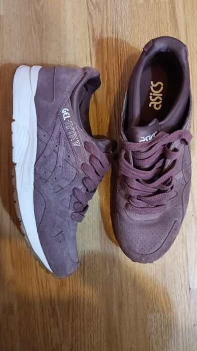 adidasi asics gel lyte V