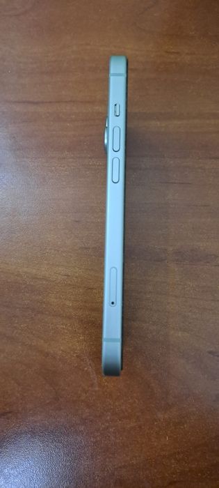 IPhone 15 green 256 gb