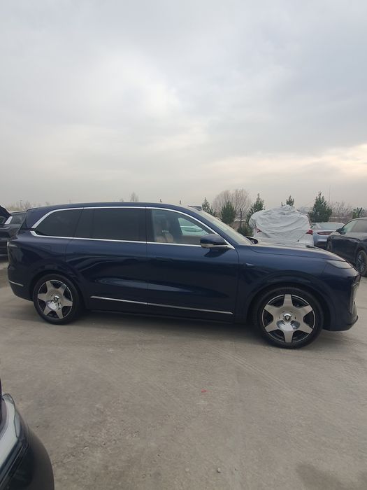 Deepal s09 Ultra. 4x4AWD.