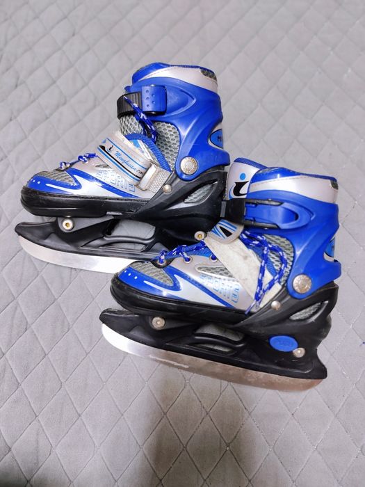 Продам коньки размер 28-33