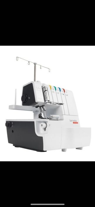 Продается оверлок