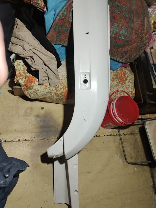 Продам крыло на КамАЗ правое