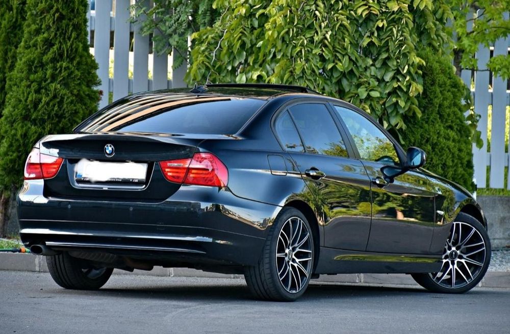 Vând BMW E90 2.0 177 Cp
