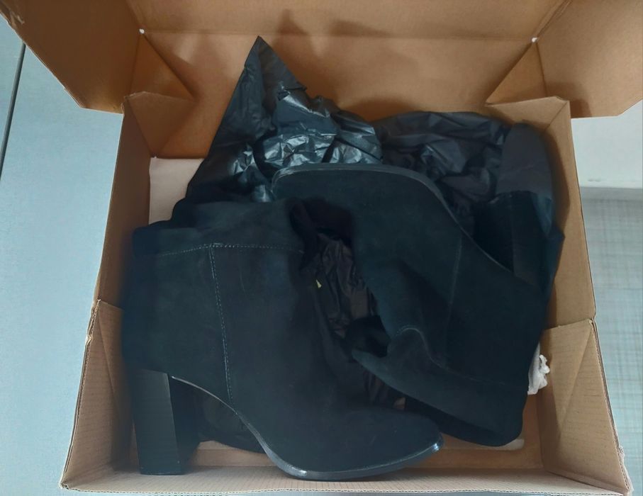 Дамски боти естествен велур MEDICINE