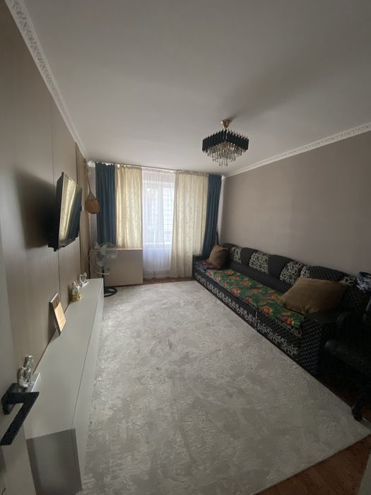 Продам квартиру  мик Улан 11