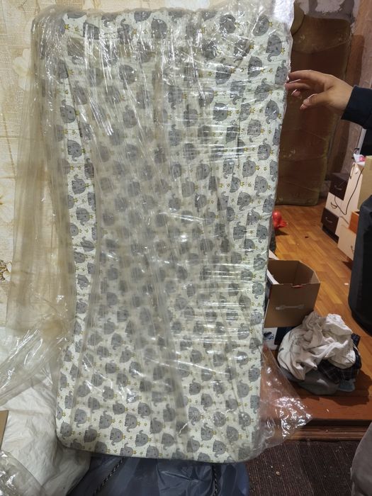 Продам матрасик на кровать