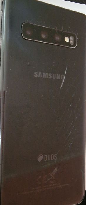 Telefon samsung.