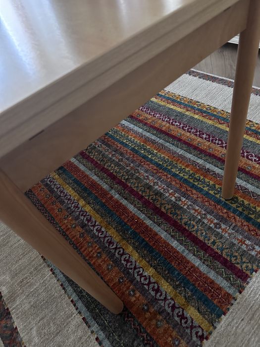 Стол обеденный в кухню