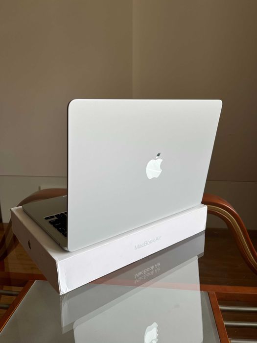 MacBook Air M3 256gb