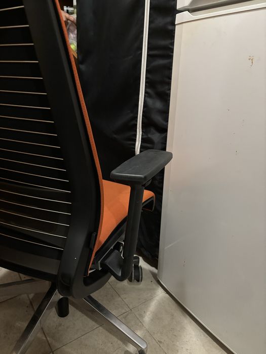 Ергономичен стол Steelcase