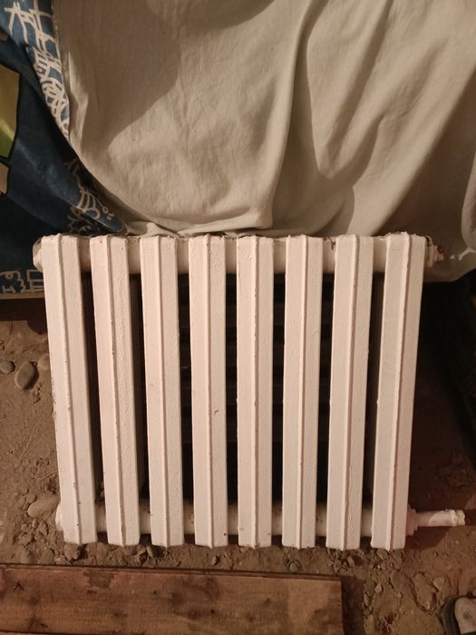 Продам батерии чугунный бу