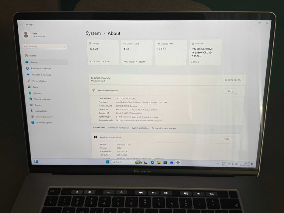 Laptop MacBook Pro 16" - Intel Core i9, 16GB RAM, 1TB SSD (Dual Boot macOS Tahoe & Windows 11 Pro)