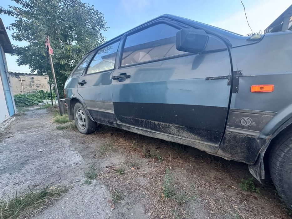 Автомобиль Ваз 2109