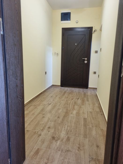 Продава се Тристаен апартамент в Ловеч, Широк център - 70 кв.м за 1152 €/кв.м - Снимка #10