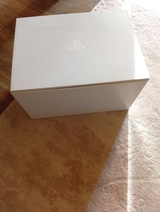 PSVR комплект + игри + Move контролери