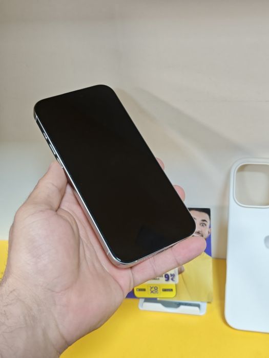 16 Pro Max 256 Gb 92% baterie esim