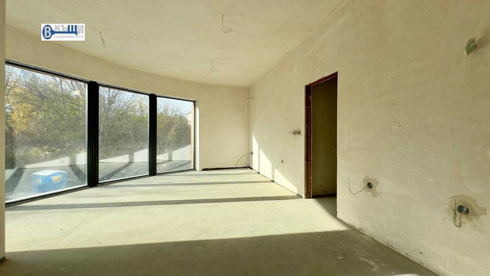 Продава се Тристаен апартамент в Велико Търново, Бузлуджа - 88 кв.м за 1290 €/кв.м - Снимка #1