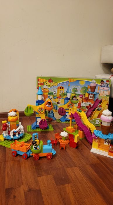 LEGO DUPLO: parc de distractii