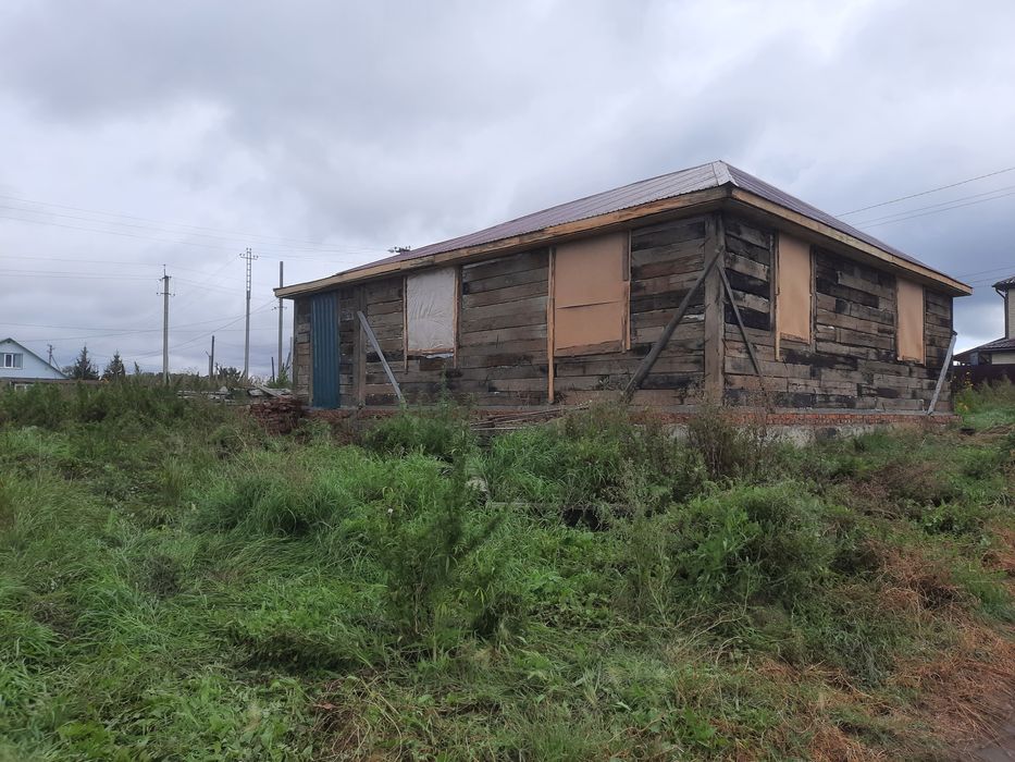 Продам участок с домом в черновом варианте