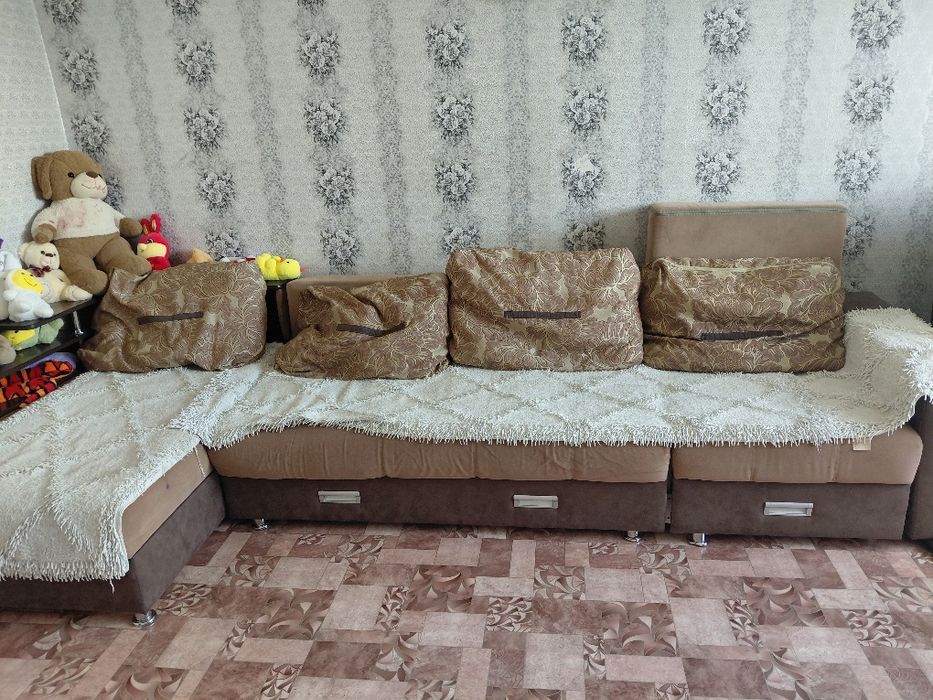 Продам диван в хорошем состоянии