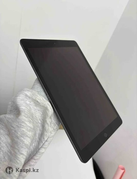 iPad (9-го поколения) 10.2 64GB Wi-Fi