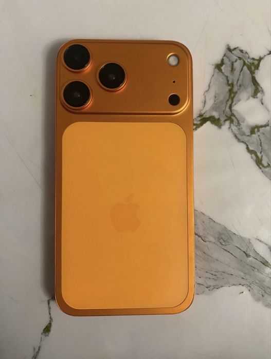 Айфон ХR в корпусе 17Pro