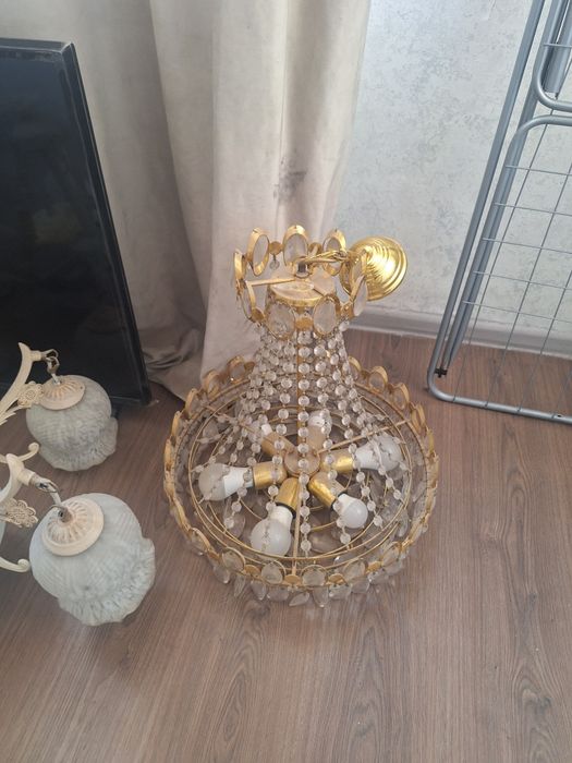 Люстры рабочие б/у