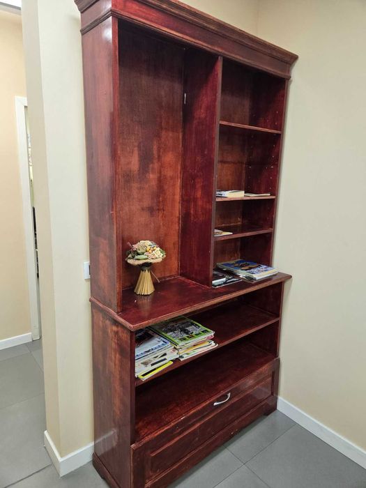 Комплект мебели естествени материали