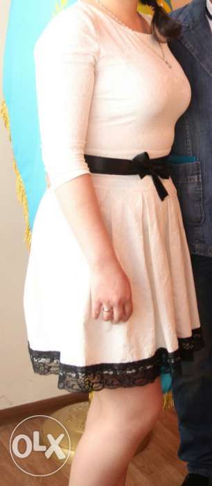 Продам платье белое