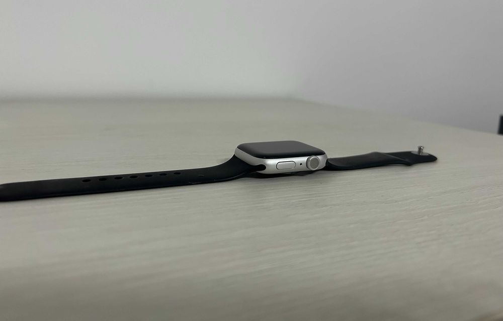 Часы Apple Watch 6 (44 мм, Silver, оригинал)