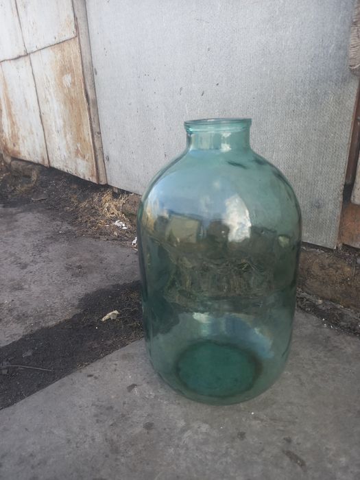 Продам банку 10л
