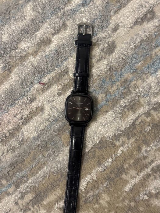Часы Casio новый