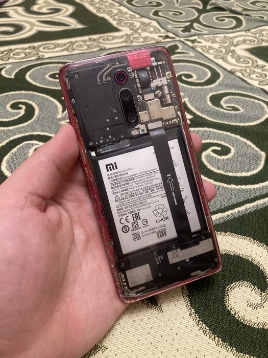 Продам телефон xiomi mi 9t pro