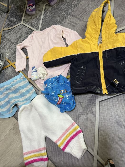 Отдам за вкусняшку вещи