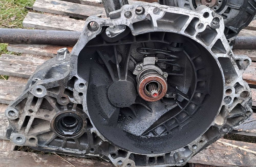 Ръчна скоростна кутия от Опел Мерива Opel Meriva CDTI 1.3 95 к. с