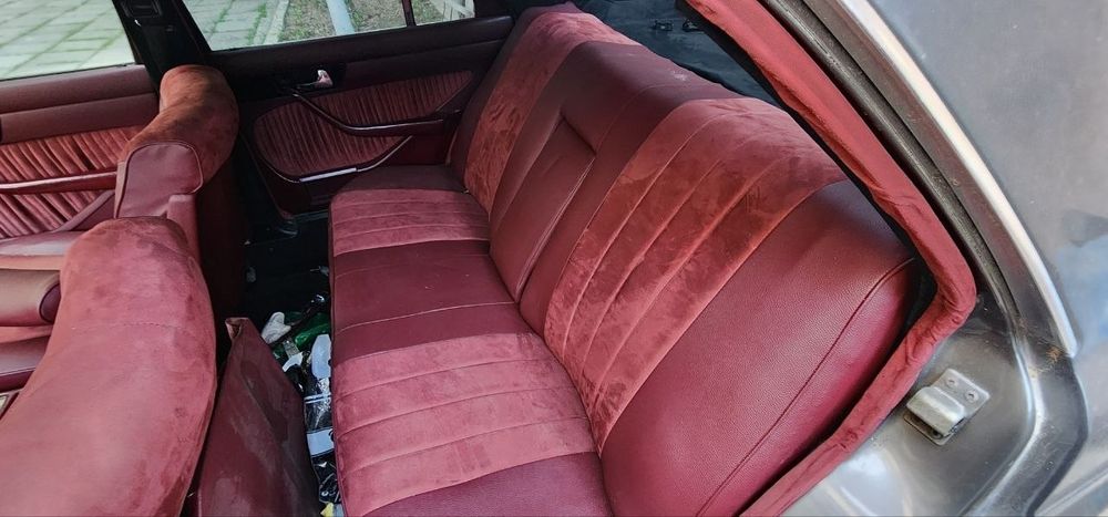 Mersedes Bens 126 diplomat