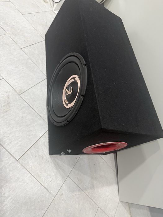 Продам сабвуфер infinity primus1270 состояние хорошее в ремонте не был