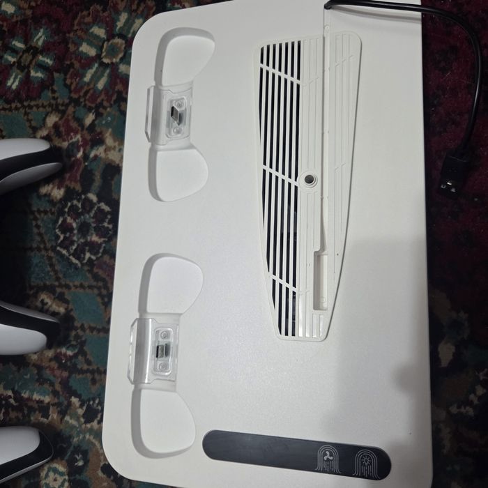 Продам playstation 5 slim 1tb