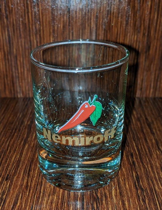 Продаётся стеклянные рюмки "Nemiroff"