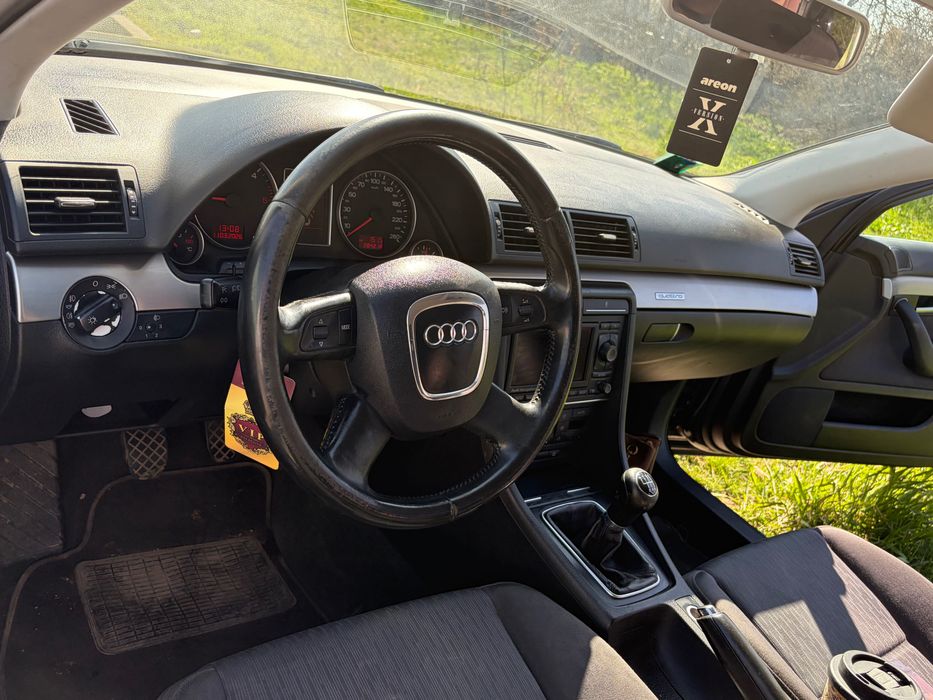 Vând Audi A4 2.0 TDI DPF Quattro