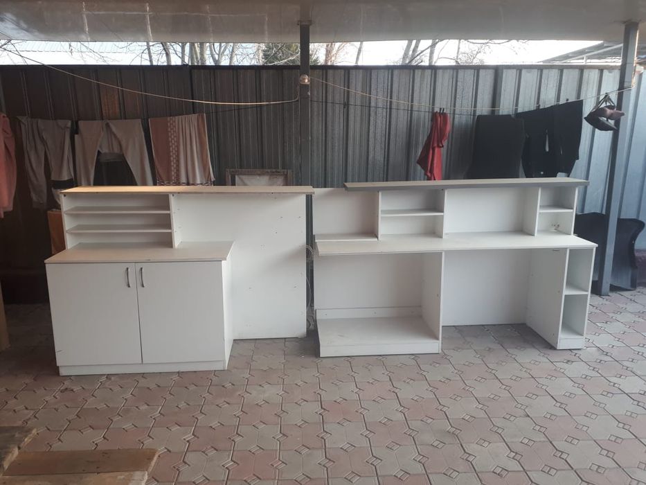 Шкафы,полки,стойки