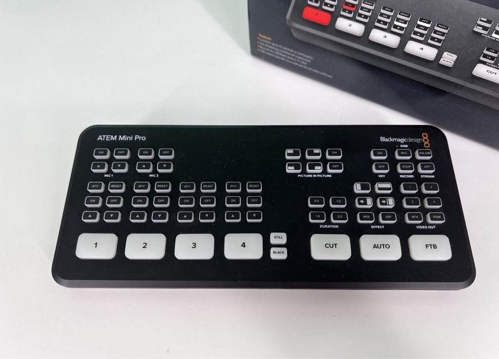 Видеомикшер Black Magic Atem mini pro