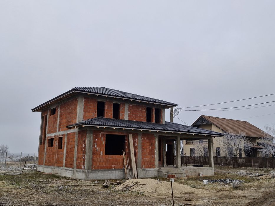 Casă Zimandcuz, cartier nou la intrare dinspre Arad pe partea stanga