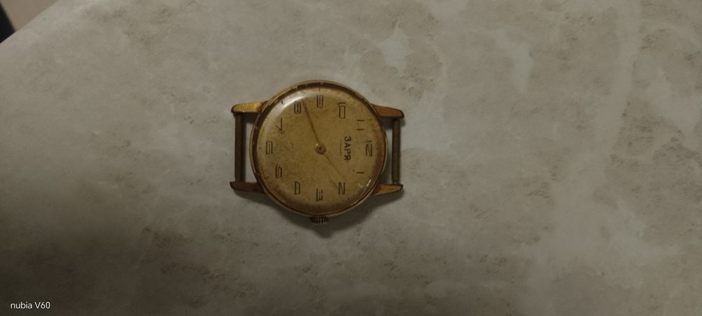 Продам часы ЗАРЯ рабочие