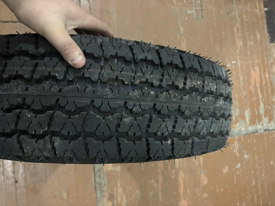 Продам шины 225/75/16rна узик