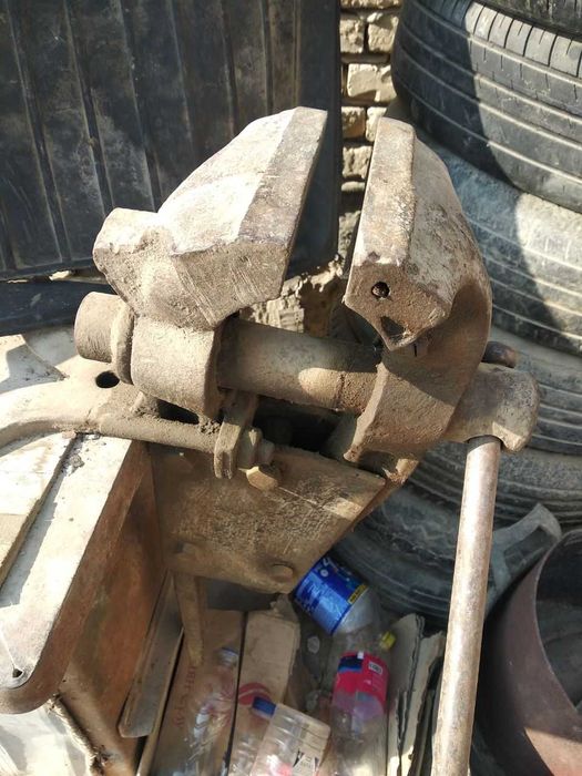 тиск унверсальный