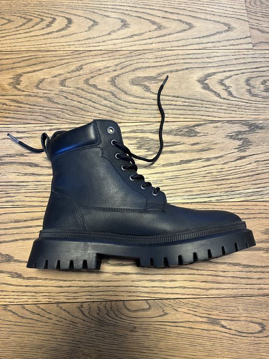 Женски обувки Levis 39 номер