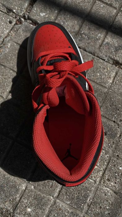 Nike Air Jordan 1 mid